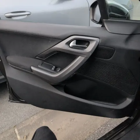 Panneaux de porte avant